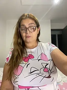 Snapshot of AntonellaAlondra4 chatting on January 4, 3:18 am AntonellaAlondra4 online show from January 4, 3:18 am