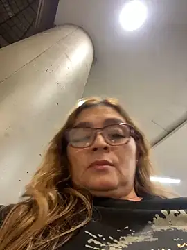 Snapshot of AntonellaAlondra4 chatting on February 2, 12:40 am AntonellaAlondra4 online show from February 2, 12:40 am