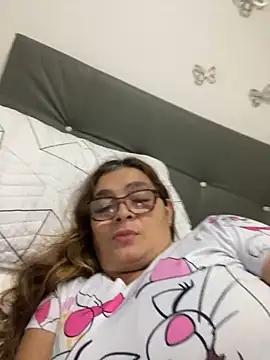 Snapshot of AntonellaAlondra4 chatting on February 21, 12:06 pm AntonellaAlondra4 online show from February 21, 12:06 pm