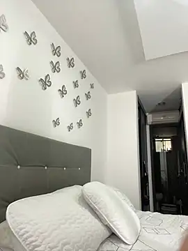 Snapshot of AntonellaAlondra4 chatting on March 18, 1:42 pm AntonellaAlondra4 online show from March 18, 1:42 pm