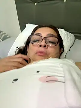 Snapshot of AntonellaAlondra4 chatting on September 13, 10:59 am AntonellaAlondra4 online show from September 13, 10:59 am