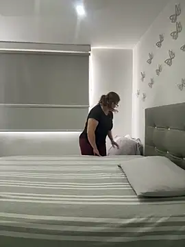 AntonellaAlondra4 online show from October 29, 3:36 pm