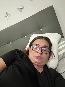 Snapshot of AntonellaAlondra4 chatting on February 18, 3:13 am AntonellaAlondra4 online show from February 18, 3:13 am