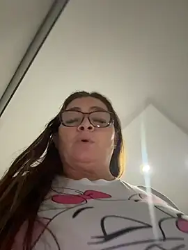 Snapshot of AntonellaAlondra4 chatting on February 25, 3:05 am AntonellaAlondra4 online show from February 25, 3:05 am