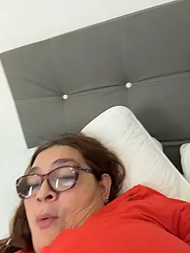 Snapshot of AntonellaAlondra4 chatting on March 20, 2:11 pm AntonellaAlondra4 online show from March 20, 2:11 pm