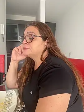 Snapshot of AntonellaAlondra4 chatting on March 23, 2:21 pm AntonellaAlondra4 online show from March 23, 2:21 pm