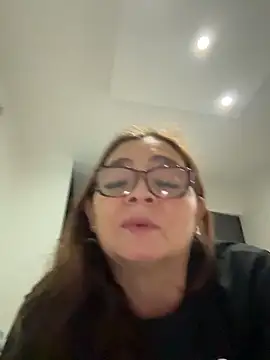 Snapshot of AntonellaAlondra4 chatting on March 26, 4:29 am AntonellaAlondra4 online show from March 26, 4:29 am