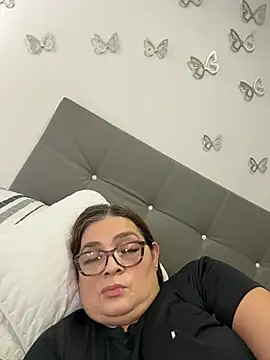 AntonellaAlondra4 online show from April 30, 2:56 pm