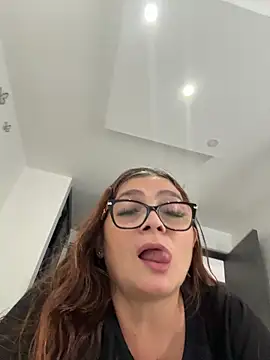 AntonellaAlondra4 online show from May 7, 3:17 pm