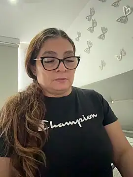 AntonellaAlondra4 online show from May 11, 12:55 pm