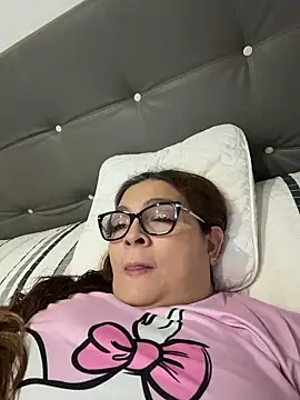 AntonellaAlondra4 online show from May 13, 3:59 am