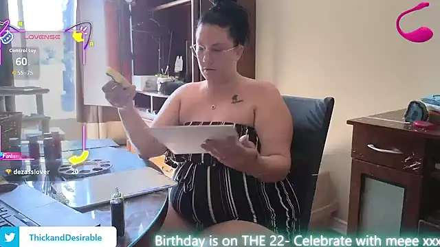 ThickGirlsDoItBetter online show from September 17, 3:57 pm