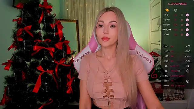 Snapshot of AdeleRoberts chatting on January 9, 2:03 am AdeleRoberts online show from January 9, 2:03 am