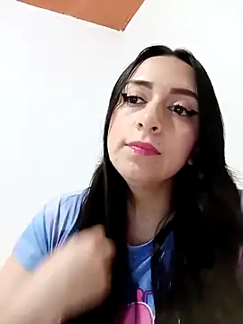 Snapshot of AlondraMendez chatting on October 2, 10:39 pm AlondraMendez online show from October 2, 10:39 pm