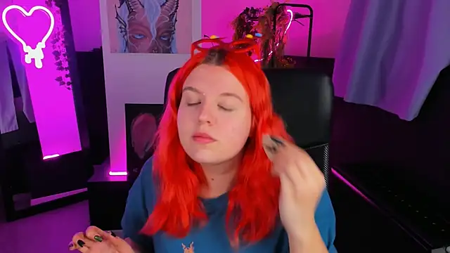 NielletaBlossom online show from December 20, 5:14 am