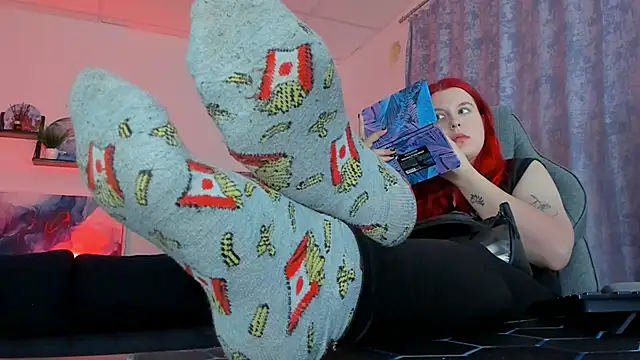 Snapshot of NielletaBlossom chatting on February 17, 2:41 am NielletaBlossom online show from February 17, 2:41 am