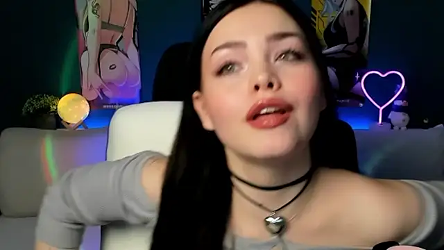 AkiraKatsu online show from December 19, 10:00 pm