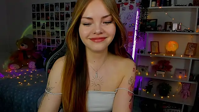 AkiraKatsu online show from October 8, 10:35 am