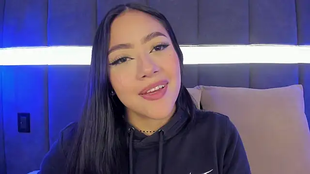 nicolle pierce online show from January 23, 1:02 pm