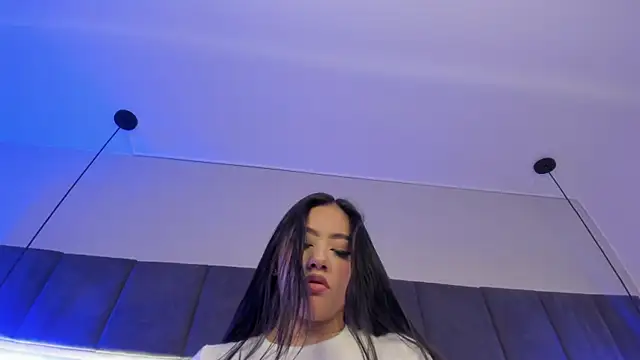 nicolle pierce online show from January 25, 12:16 pm