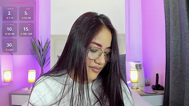 nicolle pierce online show from March 30, 9:54 am