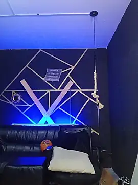 Snapshot of Gelena_Black chatting on October 20, 12:05 pm Gelena Black online show from October 20, 12:05 pm