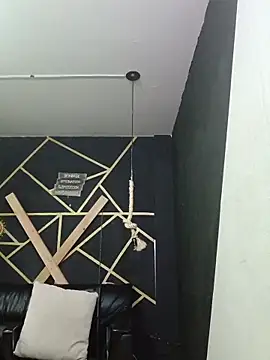 Snapshot of Gelena_Black chatting on October 22, 12:05 pm Gelena Black online show from October 22, 12:05 pm