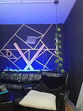 Snapshot of Gelena_Black chatting on October 28, 12:19 pm Gelena Black online show from October 28, 12:19 pm