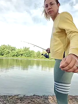 KSwonderland6 online show from October 1, 3:07 pm