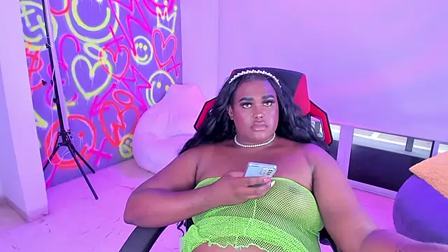 Snapshot of GEANNAROSE chatting on January 14, 4:57 am GEANNAROSE online show from January 14, 4:57 am