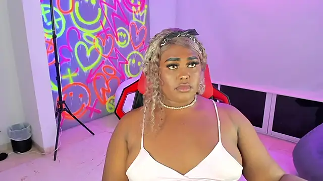 Snapshot of GEANNAROSE chatting on January 15, 7:05 am GEANNAROSE online show from January 15, 7:05 am