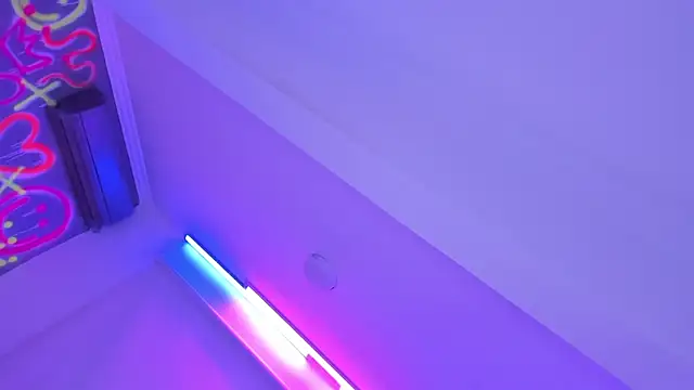 Snapshot of GEANNAROSE chatting on January 16, 6:56 am GEANNAROSE online show from January 16, 6:56 am