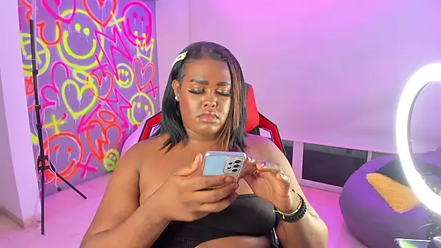 Snapshot of GEANNAROSE chatting on January 23, 11:48 am GEANNAROSE online show from January 23, 11:48 am