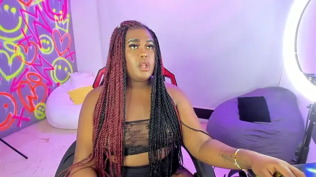 Snapshot of GEANNAROSE chatting on February 4, 11:16 am GEANNAROSE online show from February 4, 11:16 am