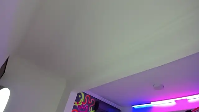 Snapshot of GEANNAROSE chatting on February 21, 1:00 pm GEANNAROSE online show from February 21, 1:00 pm