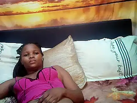 ebonyspicya online show from December 10, 9:23 am