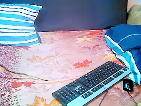 ebonyspicya online show from December 12, 8:32 pm