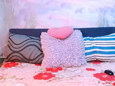 ebonyspicya online show from February 8, 6:12 am