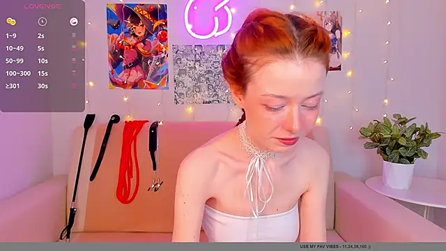 Ari lavellan online show from December 8, 1:24 am