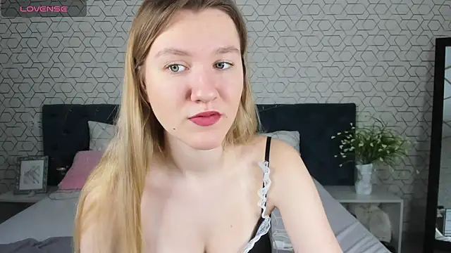 Mariel Brown online show from January 12, 8:14 am