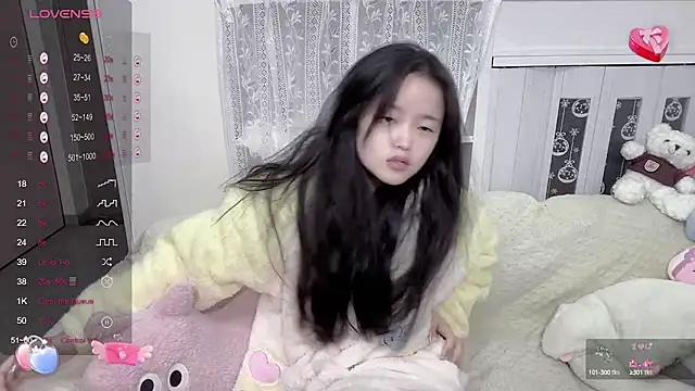 Mia-6688 online show from January 6, 12:46 pm