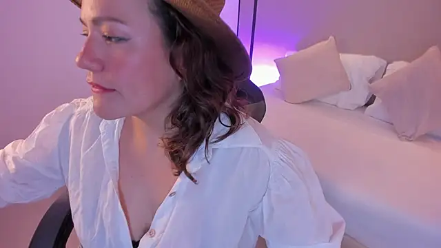 gipsela gomez online show from March 31, 7:36 pm