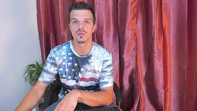 Snapshot of DonyBrown chatting on September 23, 4:04 am DonyBrown online show from September 23, 4:04 am