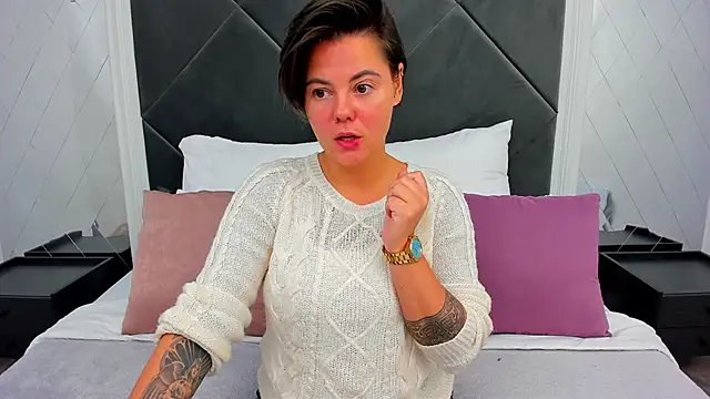 Snapshot of Lady_AliBi chatting on November 12, 6:08 pm Lady AliBi online show from November 12, 6:08 pm