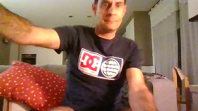 Snapshot of Vespa_Crabo chatting on December 22, 12:07 am Vespa Crabo online show from December 22, 12:07 am