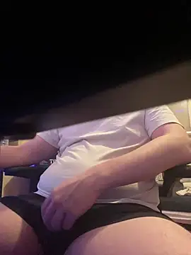 Snapshot of Lilian_701 chatting on March 12, 8:04 pm Lilian 701 online show from March 12, 8:04 pm