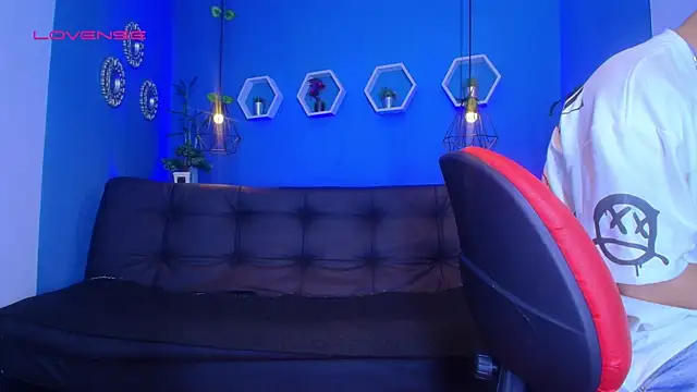 Snapshot of jhon_ath chatting on October 19, 5:08 am jhon ath online show from October 19, 5:08 am