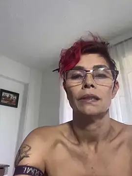 MireyaTorresGu online show from January 15, 8:48 pm