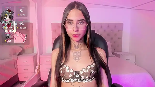 MariahLamour1  online show from December 19, 4:45 am