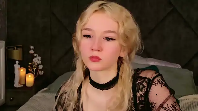 NaomiLoys online show from February 23, 3:56 am